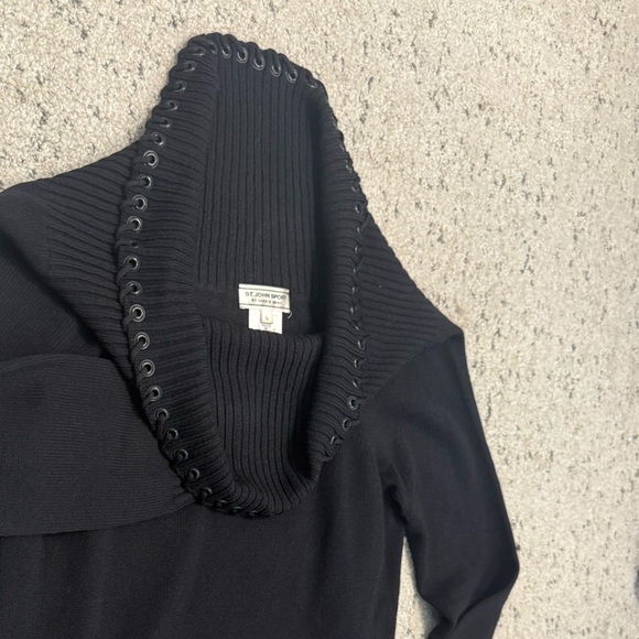 St. John Sport L very good vintage condition Black V-Neck Sweater Elegant Knit - Picture 16 of 16